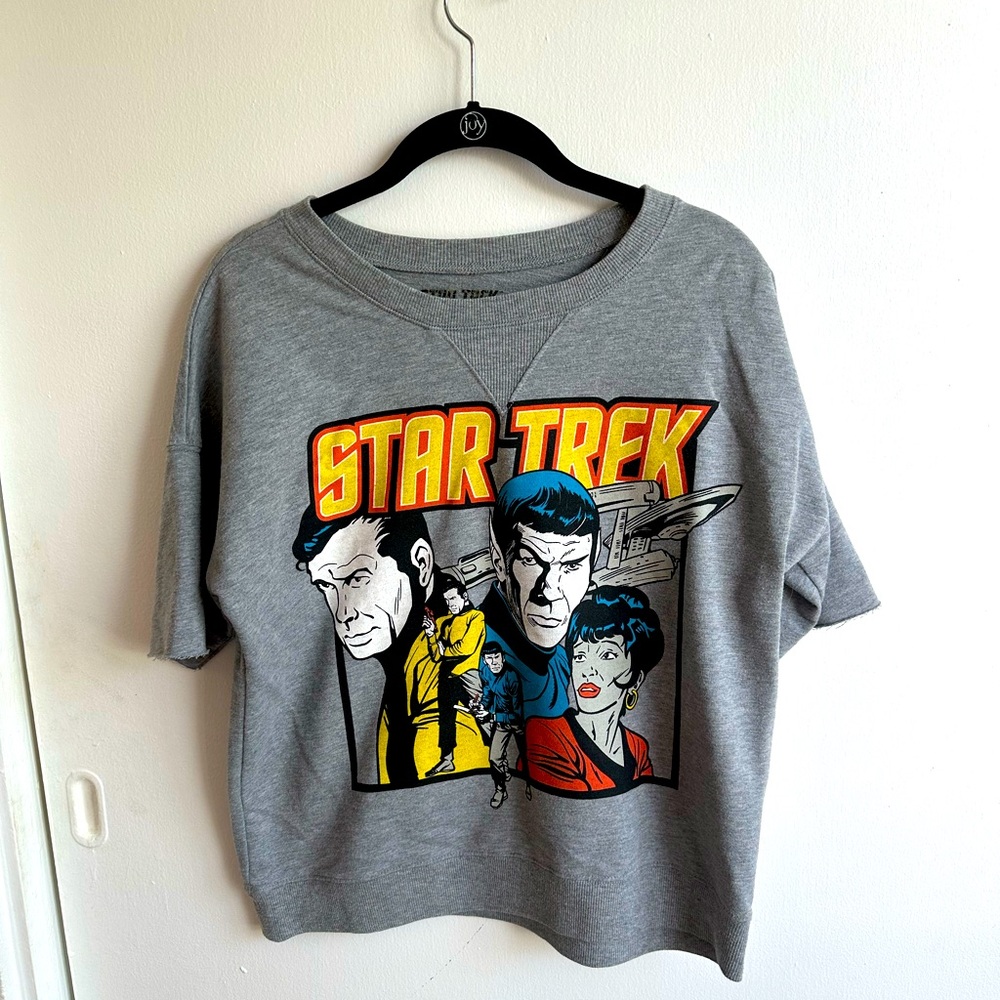 Forever 21 Star Trek Short Sleeve Sweatshirt